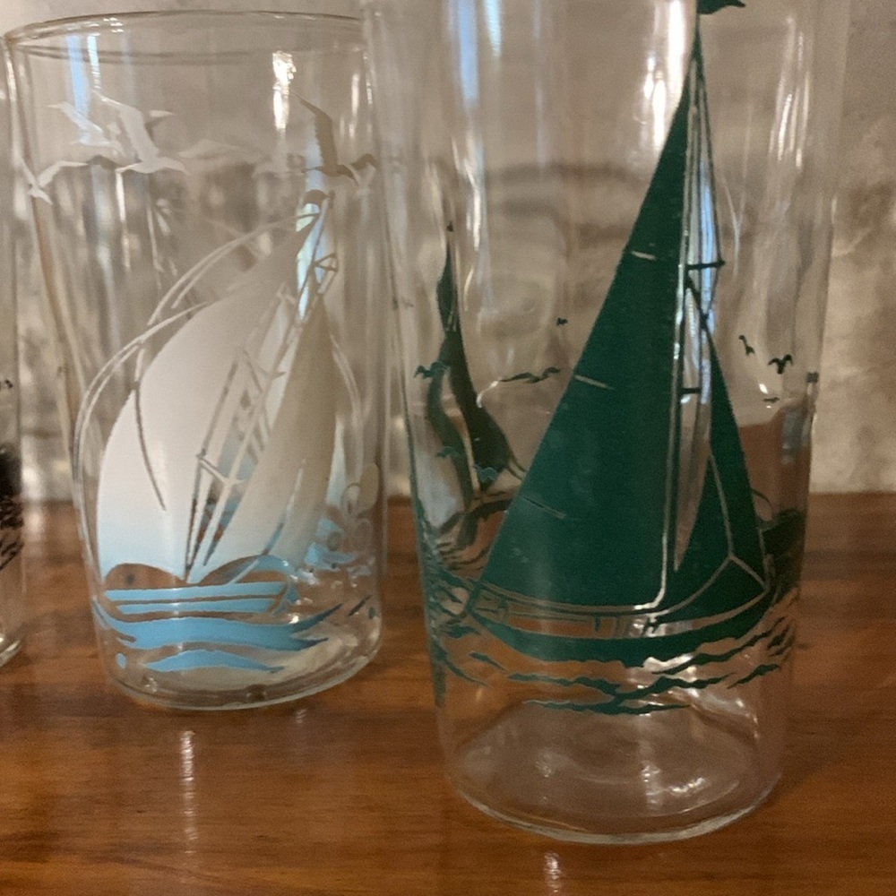 MCM 70s Vintage Set of 4 Nautical Sailboat Themed Clear Drinking Juice Glass - Picture 16 of 17